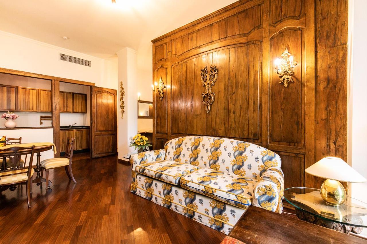 Klimt - Jacuzzi 5 Star - Luxury Design Apartment Milan Bagian luar foto