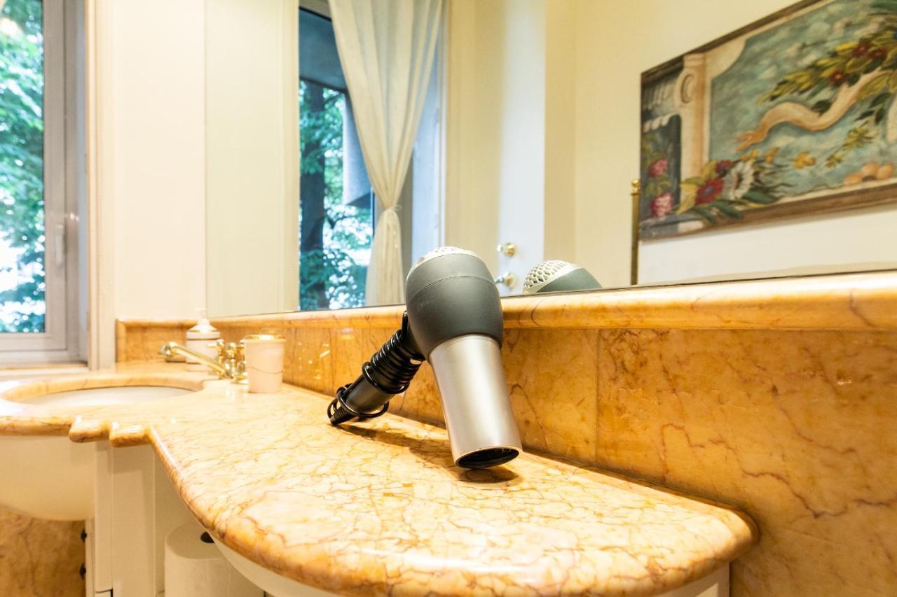 Klimt - Jacuzzi 5 Star - Luxury Design Apartment Milan Bagian luar foto