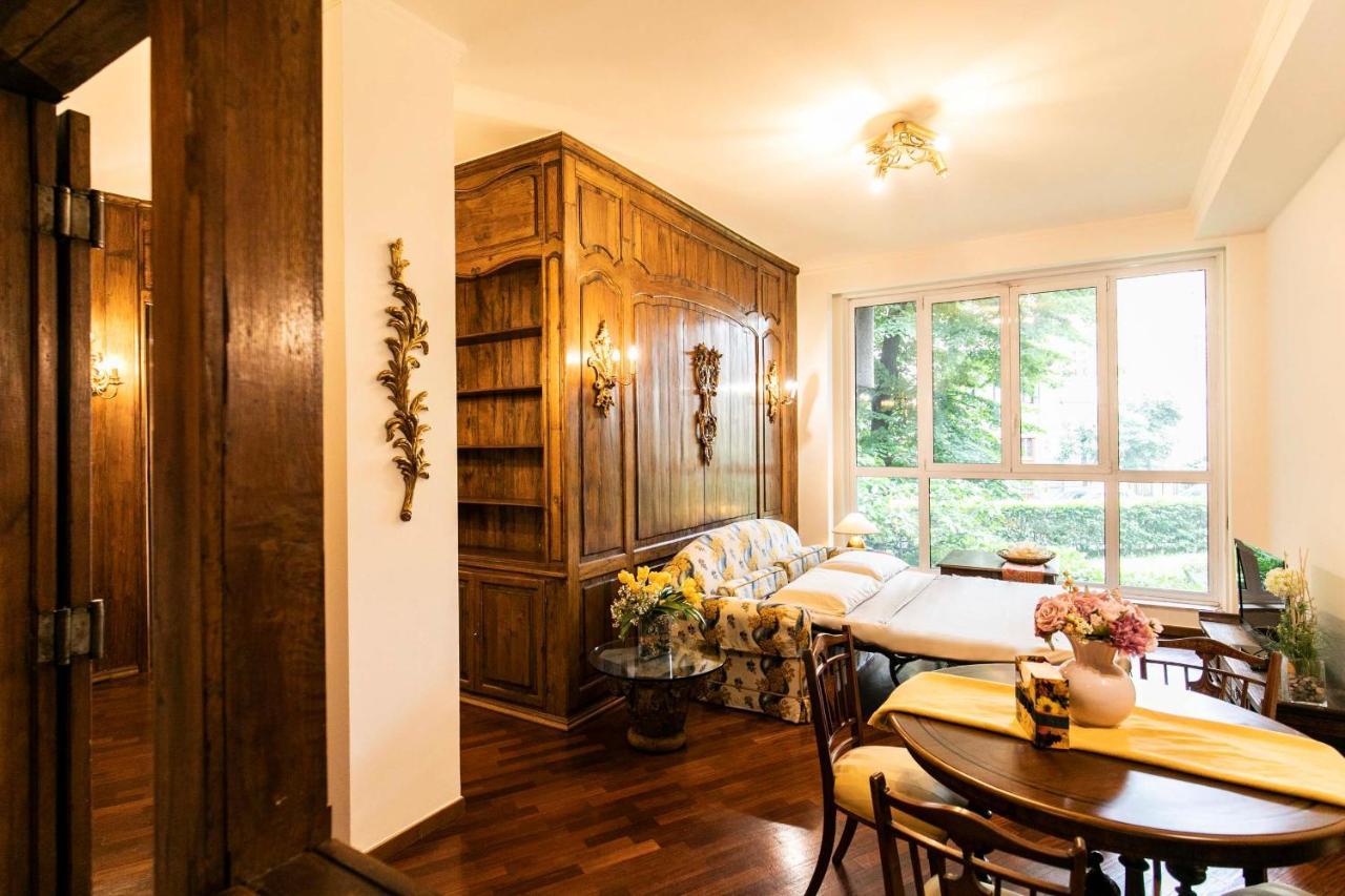 Klimt - Jacuzzi 5 Star - Luxury Design Apartment Milan Bagian luar foto
