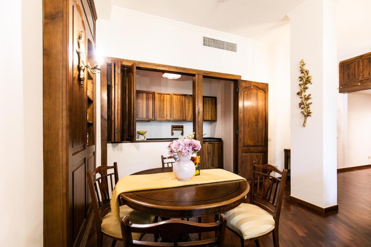 Klimt - Jacuzzi 5 Star - Luxury Design Apartment Milan Bagian luar foto
