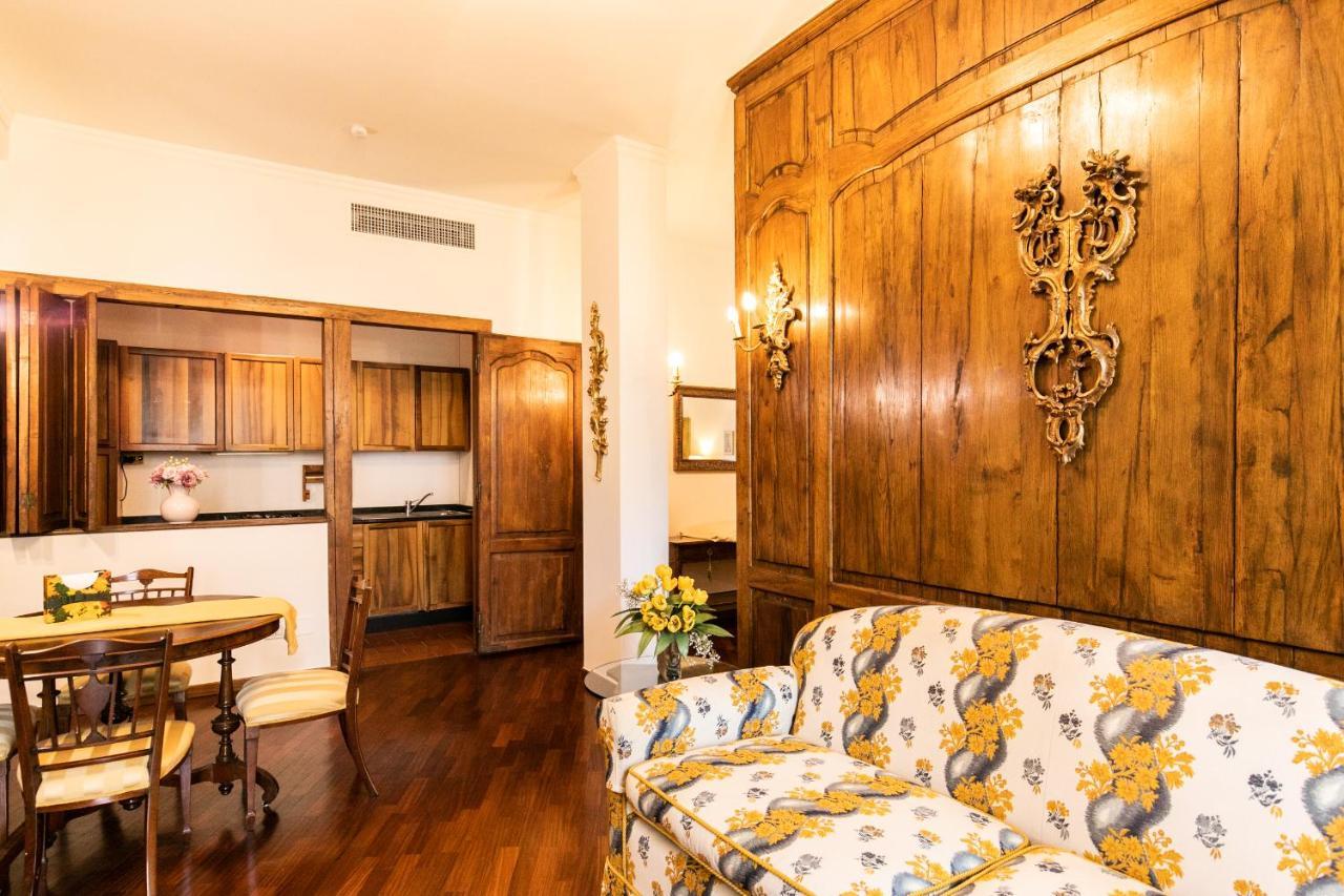 Klimt - Jacuzzi 5 Star - Luxury Design Apartment Milan Bagian luar foto