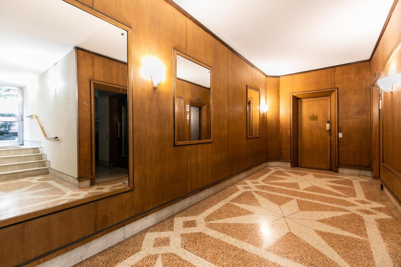 Klimt - Jacuzzi 5 Star - Luxury Design Apartment Milan Bagian luar foto